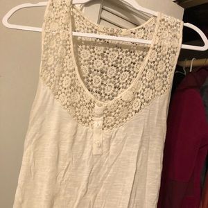 Women’s tank top size medium